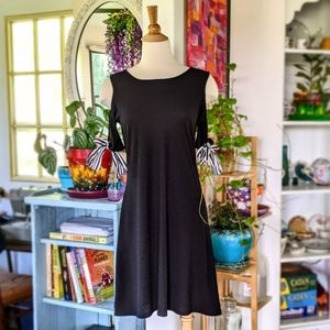 Cute Cold-Shoulder Tie Dress